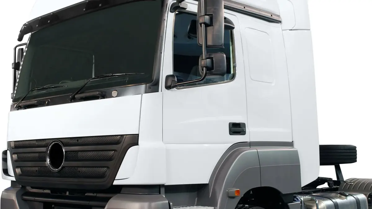 Semi-truck representing mobile glass service available by appointment in Pelly Saskatchewan